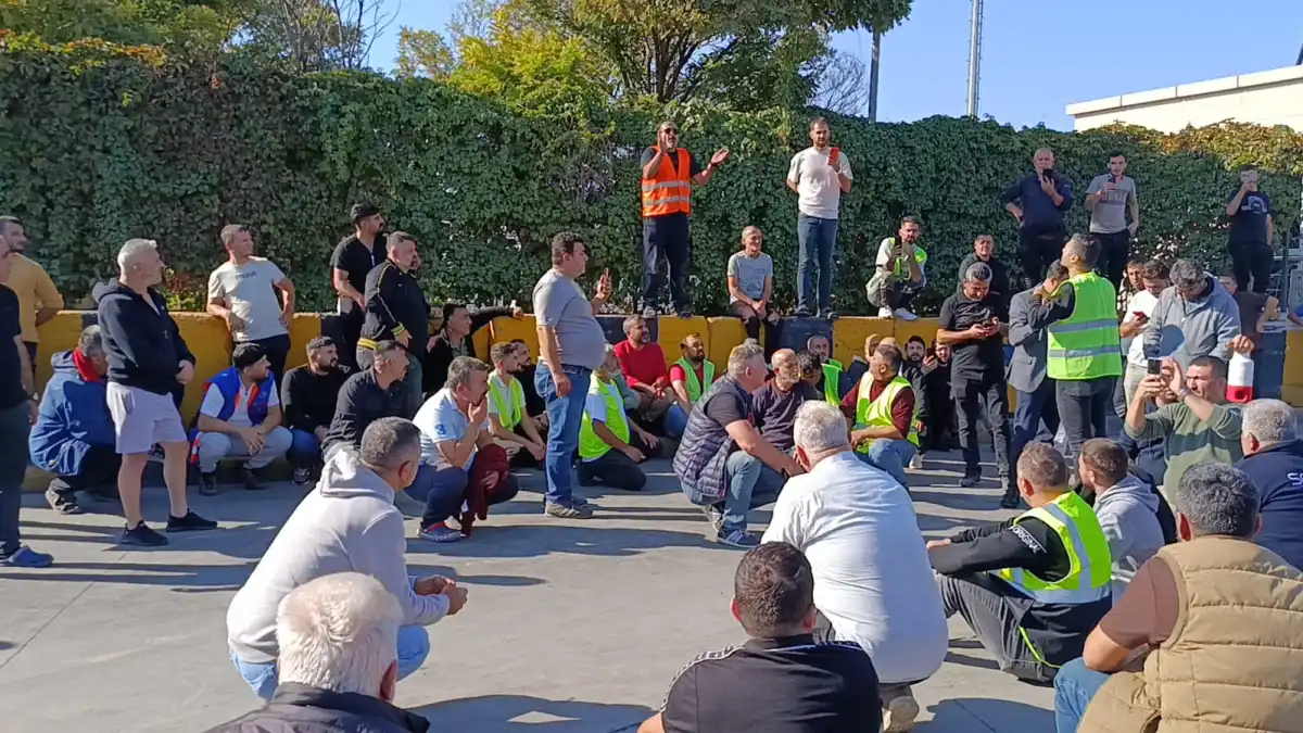 TIR şoförlerinden Edirne’de vize ve sınır protestosu